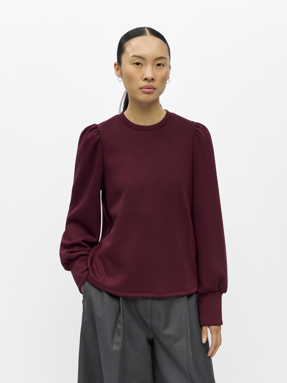model_shot-front